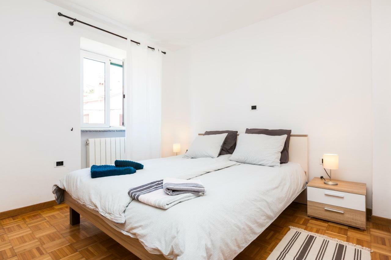 Apartments Antje Veli Losinj Ngoại thất bức ảnh