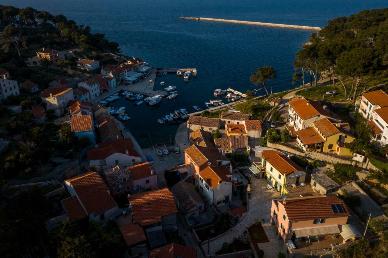 Apartments Antje Veli Losinj Ngoại thất bức ảnh