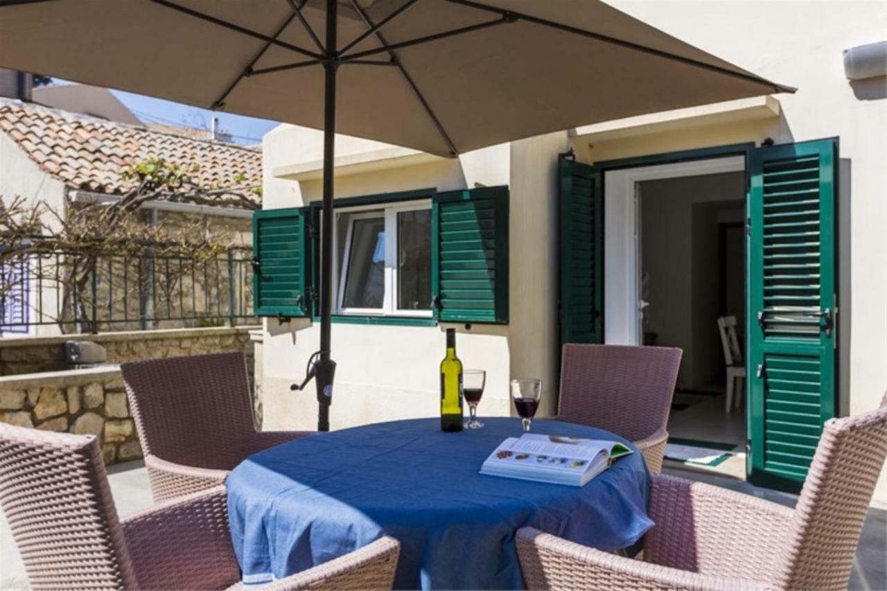 Apartments Antje Veli Losinj Ngoại thất bức ảnh